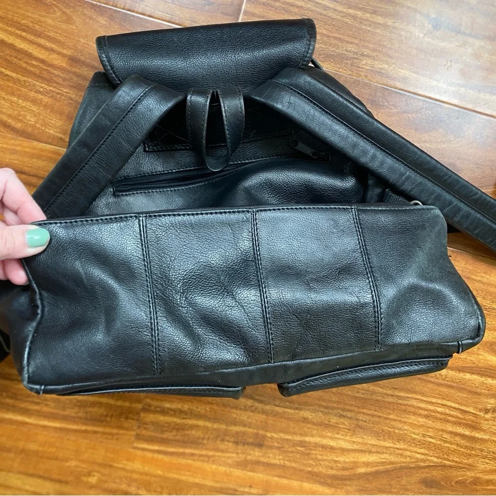 Vintage Women's Y2K Black Leather Multi Pocket Buckle Backpack Purse Streetwear
